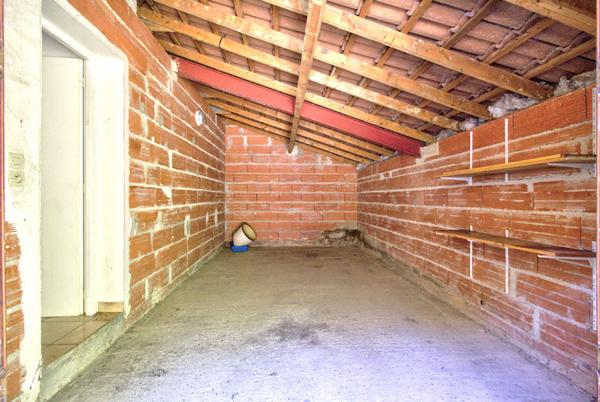 Proche d'Agen maison de 5 pièces principales de 108 m² avec garage et jardin dans un environnement calme.