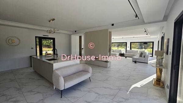 Maison à vendre 6 pièces de 224 m²