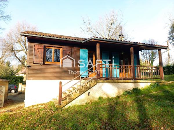 A Vitrac, Maison avec sous-sol, garages et terrain clos – Environnement calme