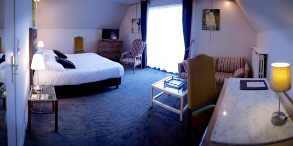 Neuvéglise (15260) Investissement ou projet familial – Murs d’hôtel / restaurant au cœur du Cantal