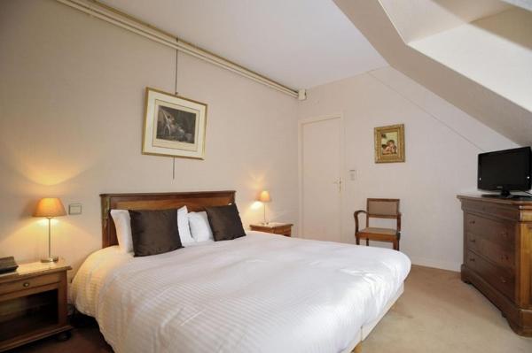 Neuvéglise (15260) Investissement ou projet familial – Murs d’hôtel / restaurant au cœur du Cantal