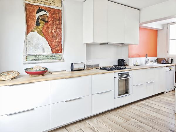 Abbesses - Dernier étage - Vue Tour Eiffel - Triple exposition - Bien rare €1 060 000 ** - Référence 6755-NG