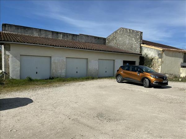 Parking à vendre |  Lesparre-Médoc |  Box individuel | 846 m²