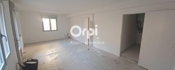 Appartement à vendre    2 pièces • 45,41 m2 Saint-Étienne-de-Saint-Geoirs