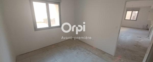 Appartement à vendre    2 pièces • 45,41 m2 Saint-Étienne-de-Saint-Geoirs