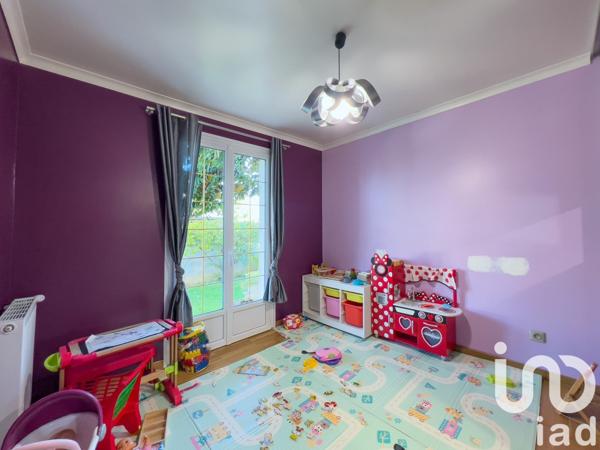 Maison 4 pièces de 157 m² à Brie-Comte-Robert (77170)