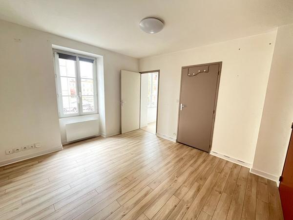 Appartement RENNES - T1 - FAC DE DROIT - PARKING - LUMINEUX