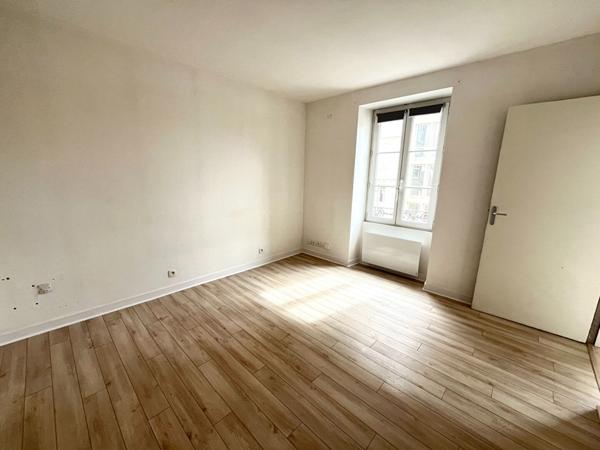Appartement RENNES - T1 - FAC DE DROIT - PARKING - LUMINEUX