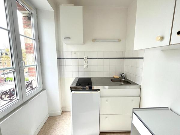 Appartement RENNES - T1 - FAC DE DROIT - PARKING - LUMINEUX
