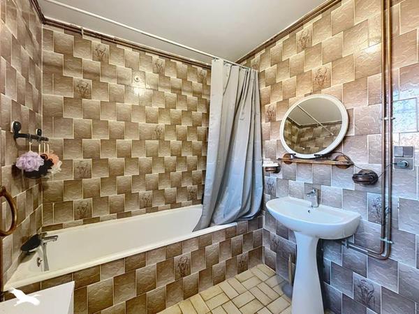 Maison à vendre 199 000 € Saint-Pierre-du-Mont 4 p 112 m² DPE C