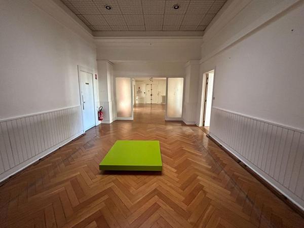 EXCLUSIVITE  CLERMONT FERRAND - ENSEMBLE DE BUREAUX 305 m²