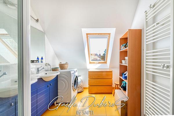 Agréable maison 4 chambres avec garage *** Pré visite 3D disponible sur demande***