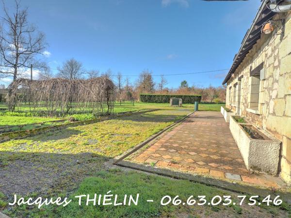 Maison en pierre à rénover au calme absolu