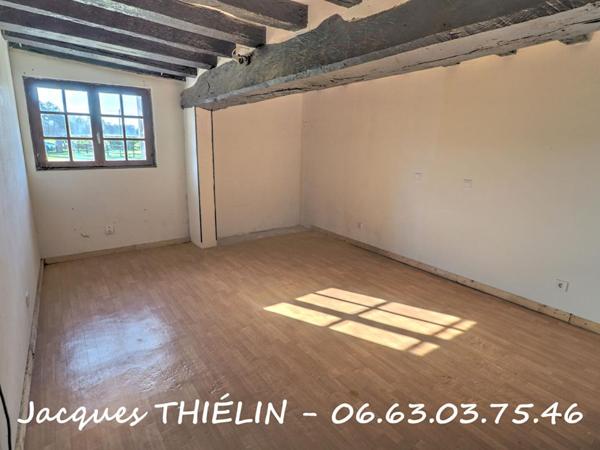 Maison en pierre à rénover au calme absolu