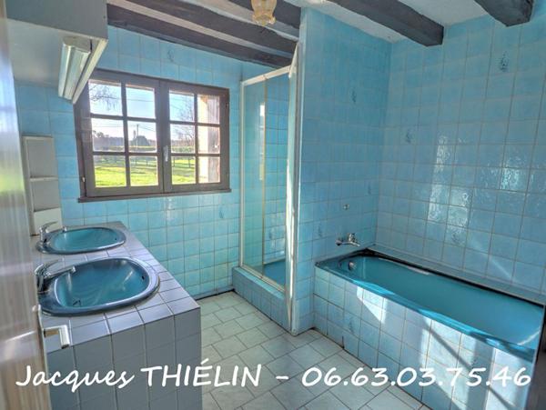 Maison en pierre à rénover au calme absolu