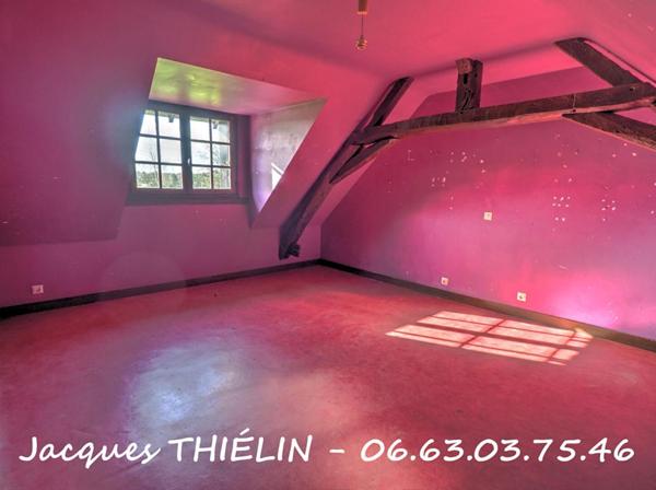 Maison en pierre à rénover au calme absolu