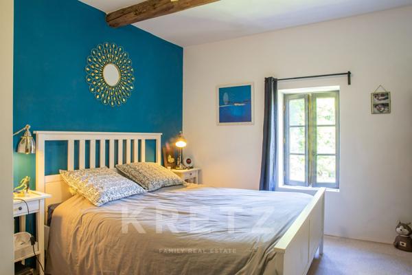 Propriété de caractère en pierre  – Élégance provençale confidentielle avec jardin paysager et pisci