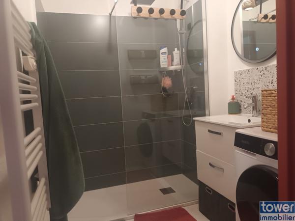 Appartement
                                                                                                                                                                                                                                                                                                                        3 pièce(s)                                                                                                                                                                                                          2 chambre(s)                                                                                                                                                                                                          65.98  m²