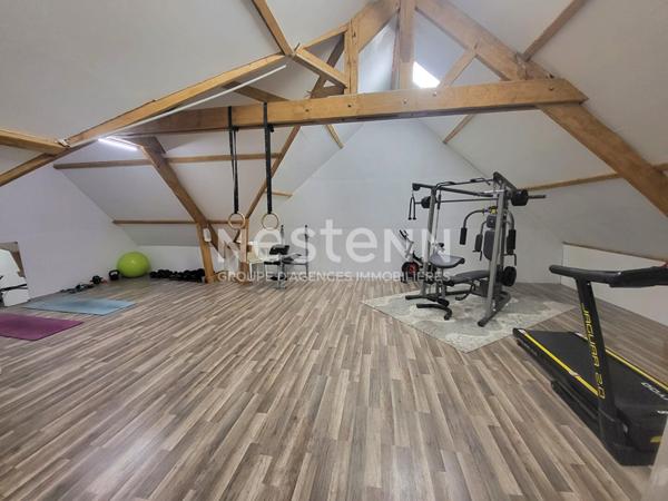 Maison familiale contemporaine de 170 m² avec 4 chambres de plain-pied et grand terrain ? La Ferté-Saint-Cyr