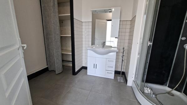 - Maison avec piscine au centre-ville -