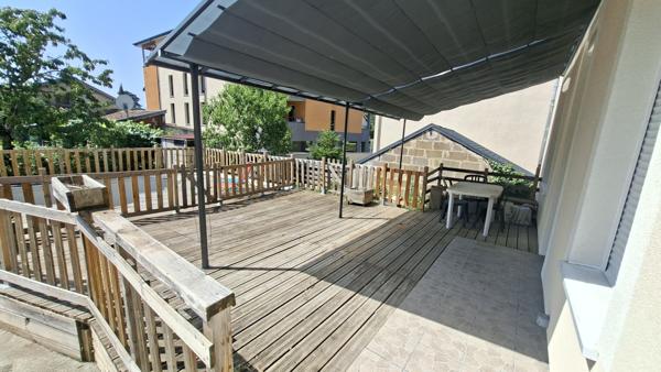 - Maison avec piscine au centre-ville -