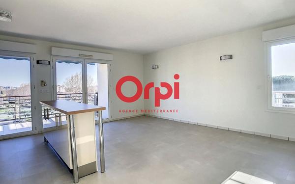 Appartement à louer    3 pièces •  Fréjus