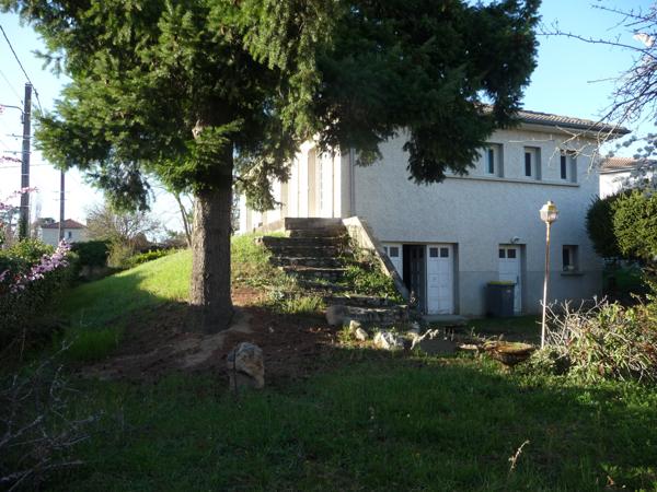 MONTBRISON PROCHE MOINGT MAISON SUR DEMI SOUS SOL DE 100 M² Montbrison (42600)