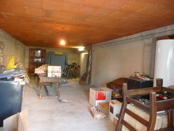 MONTBRISON PROCHE MOINGT MAISON SUR DEMI SOUS SOL DE 100 M² Montbrison (42600)