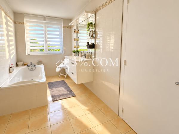 Maison 6 pièce(s) 5 chambre(s) 154 m²