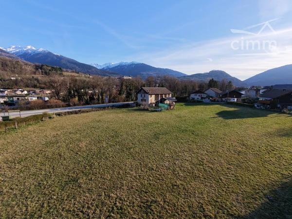 A VENDRE TERRAIN CONSTRUCTIBLE 1332 M2 VALGELON LA ROCHETTE 73110.