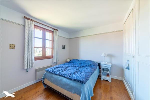 Maison à vendre |  Puy-l'Évêque |  6 pièces | 140 m²