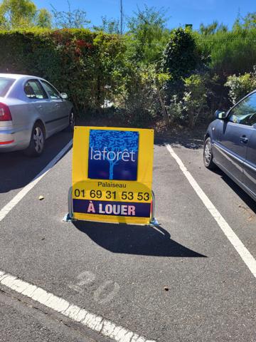 Location parking / box Palaiseau - 50 €/mois