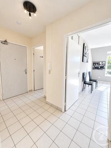 Appartement F2 à vendre  2 pièces - 40,03 m 2   L ISLE ADAM  - 95
