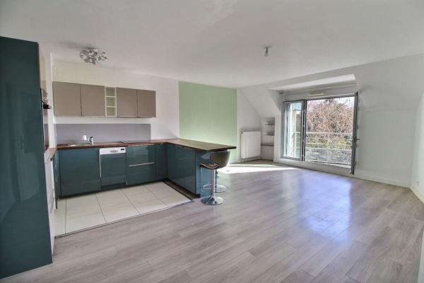 Appartement 3 pièces à vendre à Massy, centre ville limite Antony