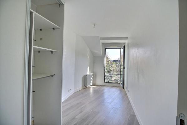 Appartement 3 pièces à vendre à Massy, centre ville limite Antony