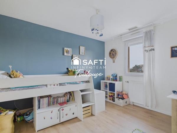 Magnifique familiale au calme: 4 chambres, piscine et garage