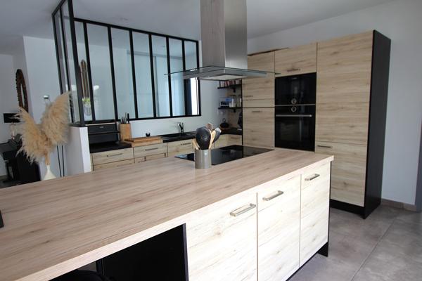 Maison contemporaine avec piscine