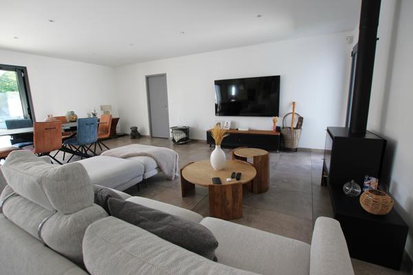 Maison contemporaine avec piscine