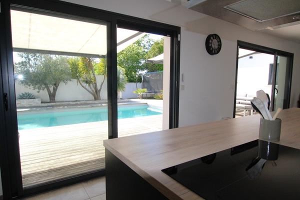 Maison contemporaine avec piscine