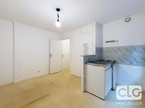APPARTEMENT QUIMPER - 2 PIECES - 25m² - CENTRE VILLE - A 2 PAS DE LA CATHEDRALE