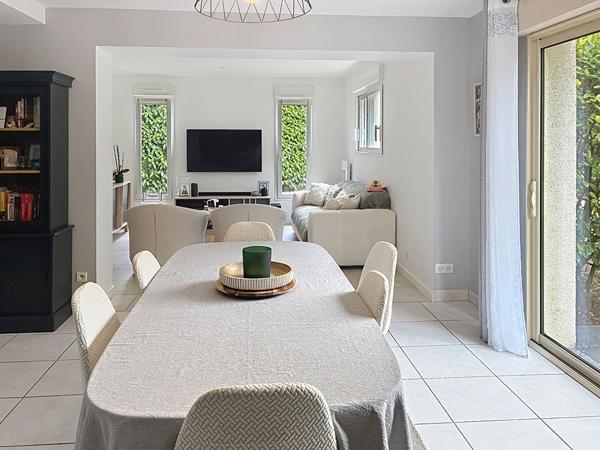 Saint-Denis-d'Anjou : maison 4 chambres avec suite parentale et garage