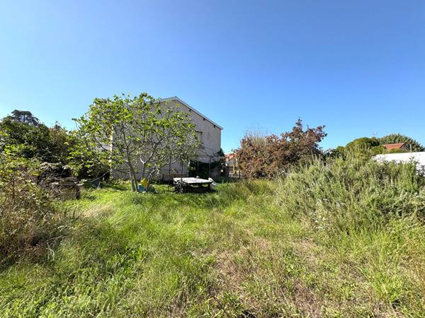 Maison Villeurbanne 5 pièces, parcelle 698m²