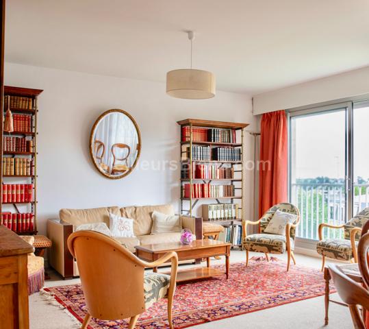 FONTENAY-AUX-ROSES-F4 avec cave et box