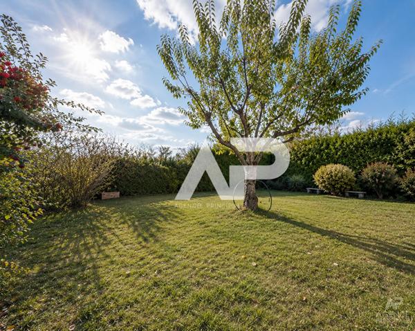 Maison Rueil Malmaison 10 pièce(s) 230 m² €1 150 000 ** - Référence 19971