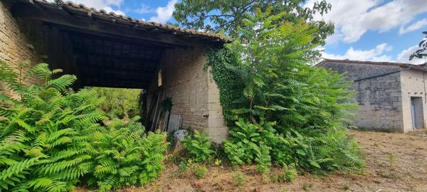 CHERVEUX Maison ancienne de 154 m2, Cherveux 79410
