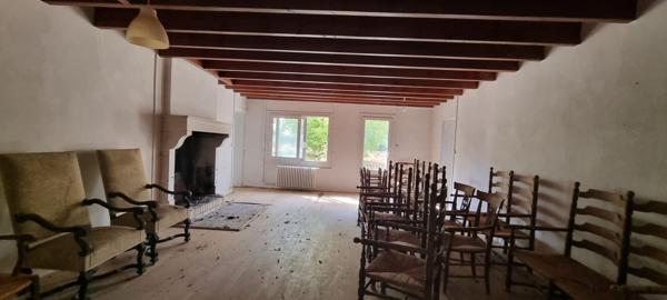 CHERVEUX Maison ancienne de 154 m2, Cherveux 79410