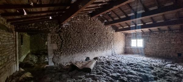 CHERVEUX Maison ancienne de 154 m2, Cherveux 79410
