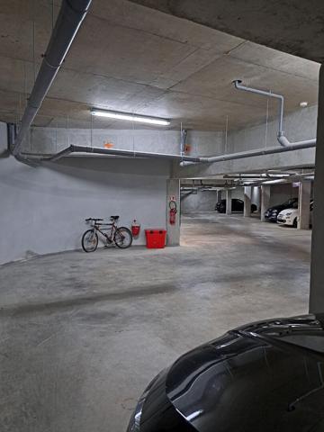 PKG boxable hyper centre Saint-Augustin
