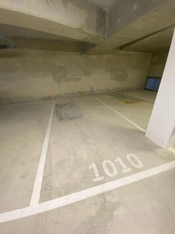 PARKING SOUS SOL PLACE FRANCOIS MITTERAND MONTREUIL