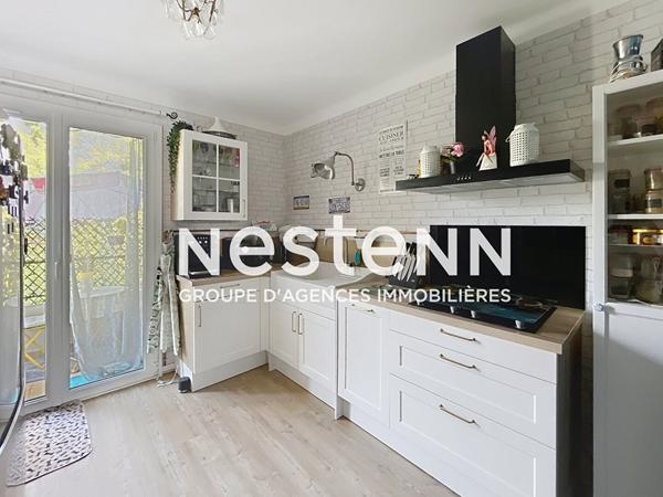 Appartement T4 avec 2 chambres Rénové et moderne Cave Balcons FORT DE BRON - 69500 BRON